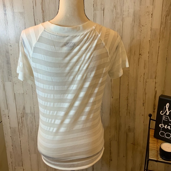 Minnesota Vikings sheer striped short sleeve V-Neck. Size M - Picture 4 of 5